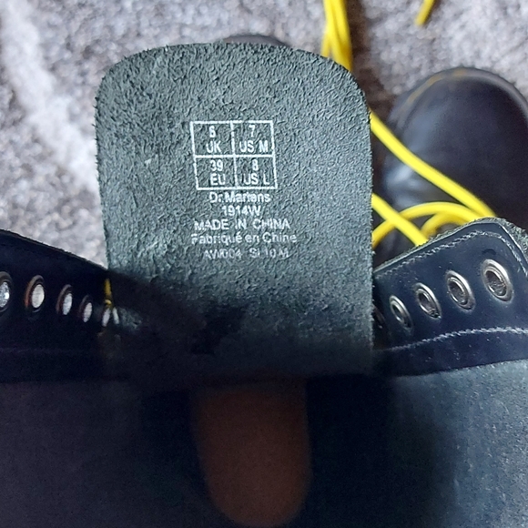 COPY - Dr. Martens 1914 14 Eye Boots w/ Yellow Laces - Picture 5 of 8